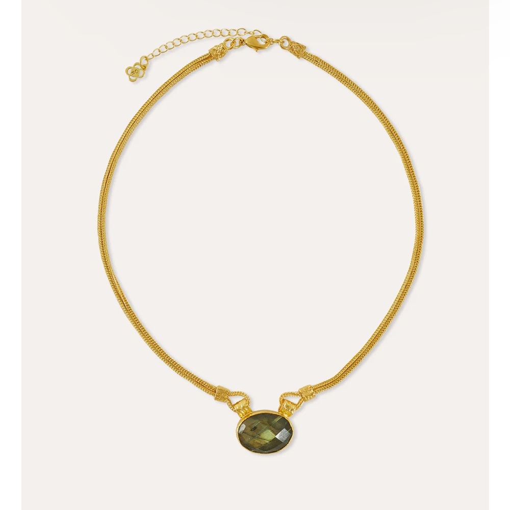 Ottoman Hands Daphne necklace